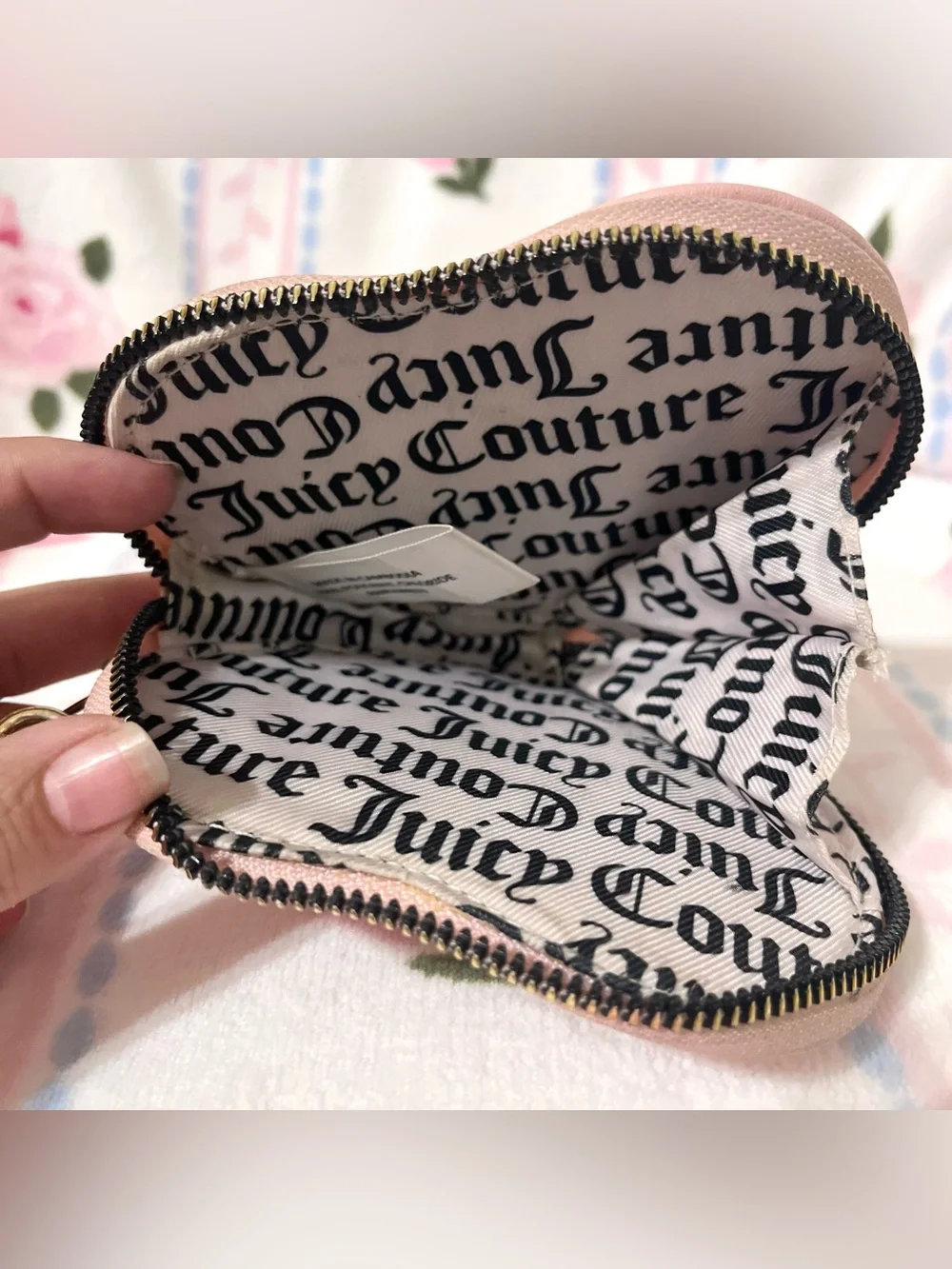 Juicy Couture heart pink wallet